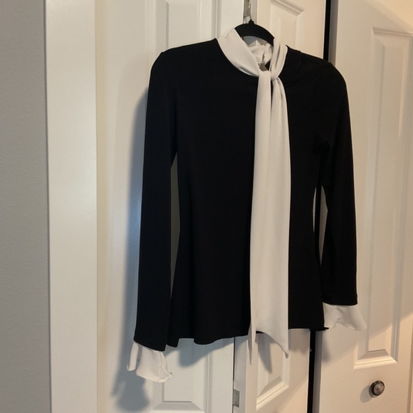 Previously loved twofer top by WHBM - Excellent condition - Picture 4 of 8